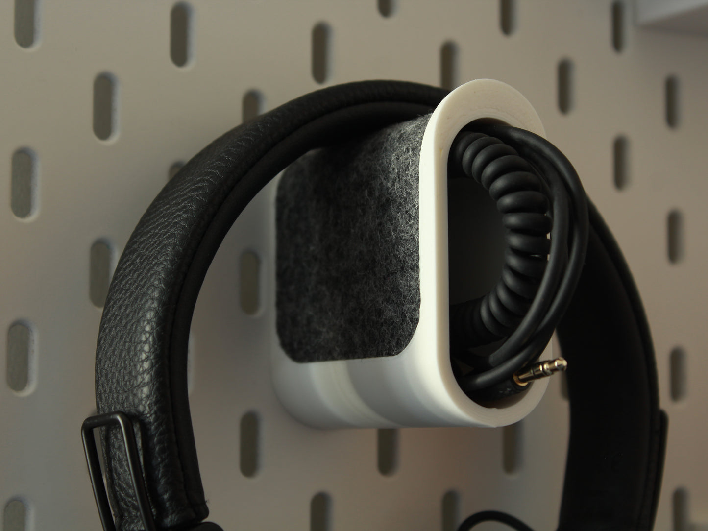 Headphone Holder for Pegboard or Wall