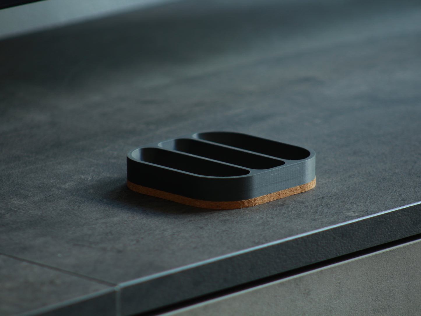 3-slot tray