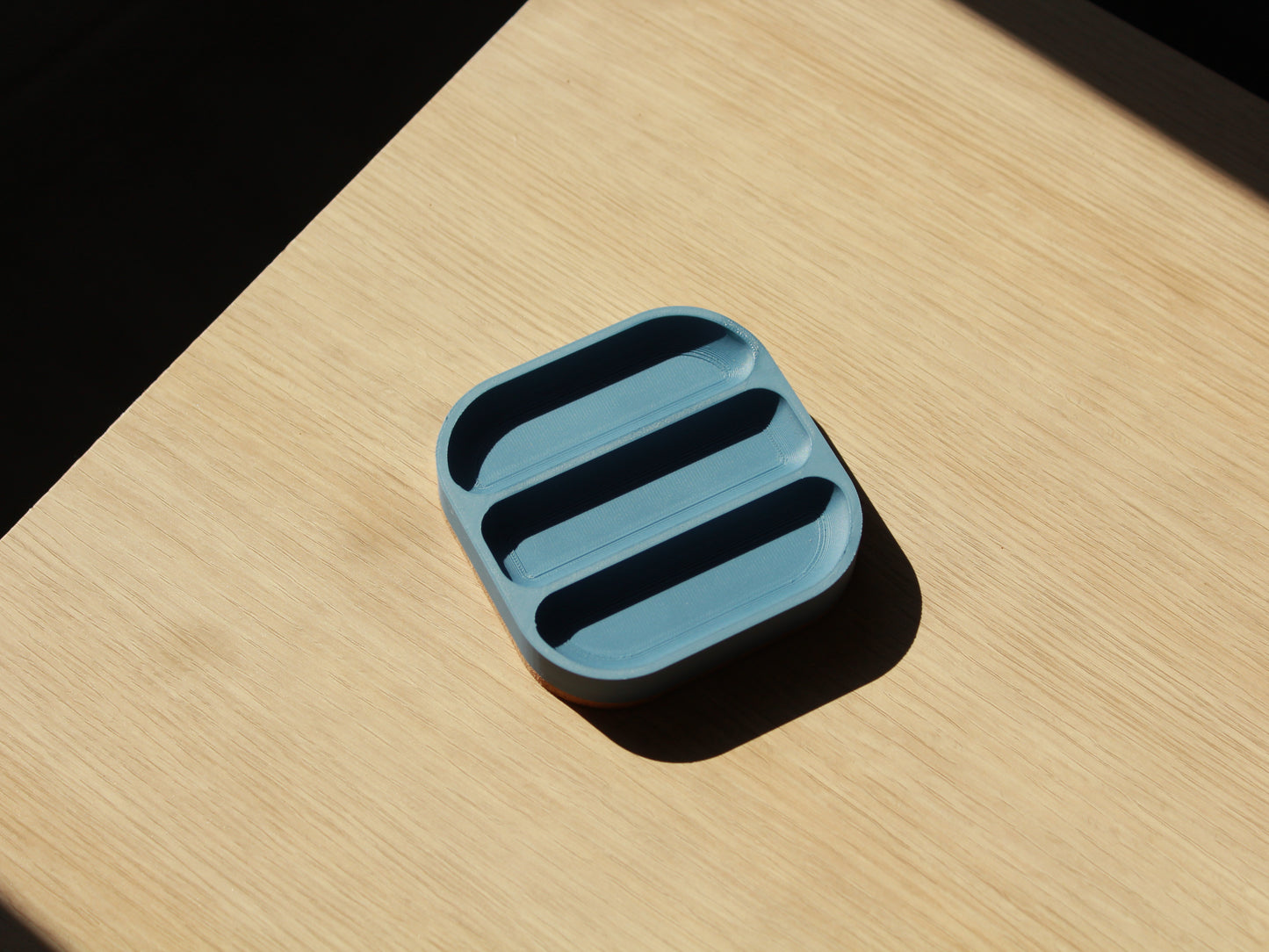 3-slot tray