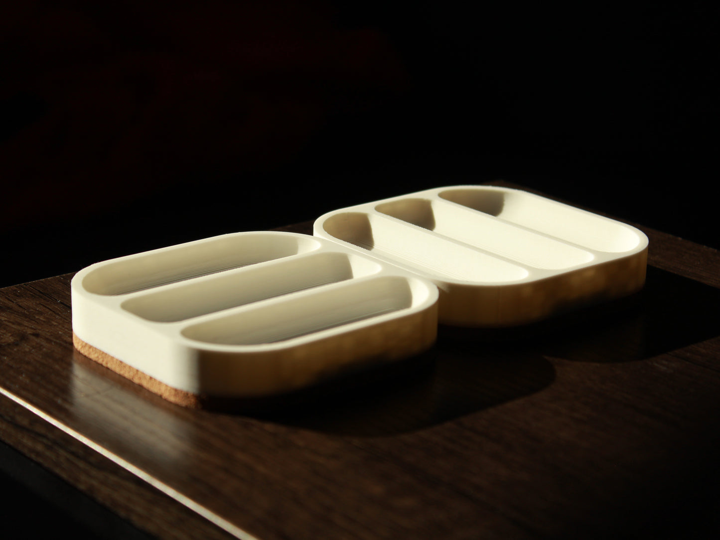 3-slot tray