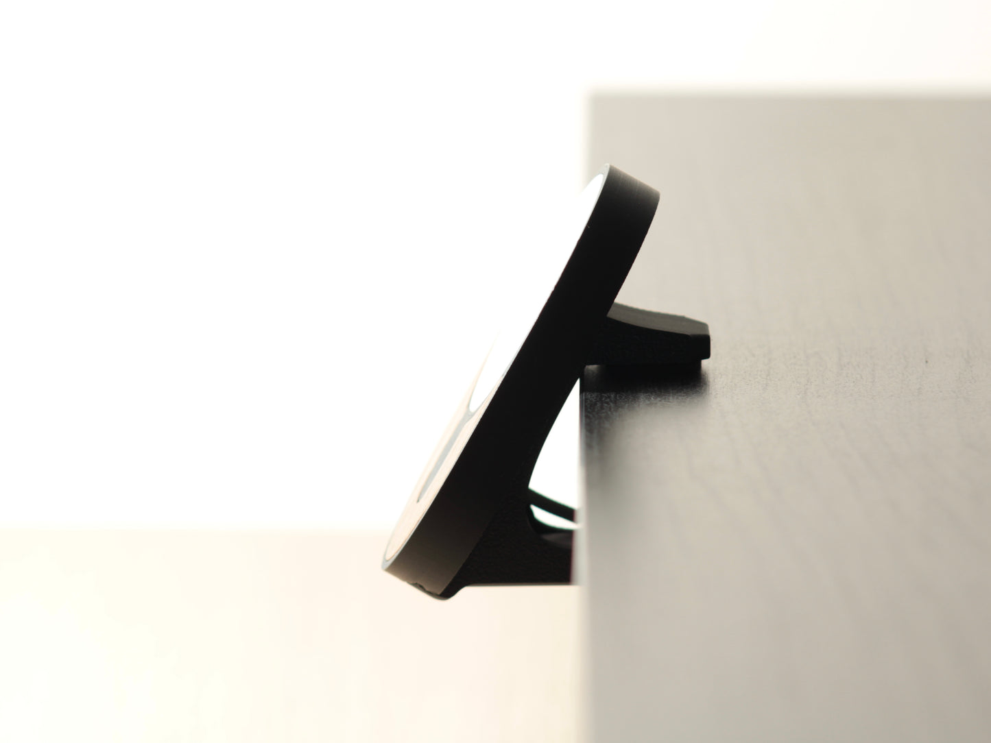 NODO - MagSafe Clamp