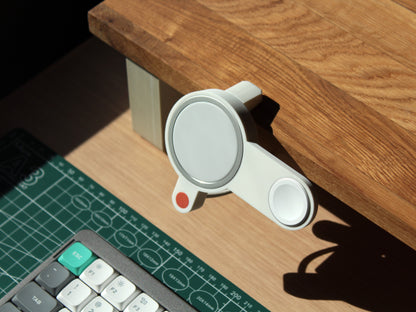 NODO Lite - MagSafe phone and Watch Clamp-On Docking Station